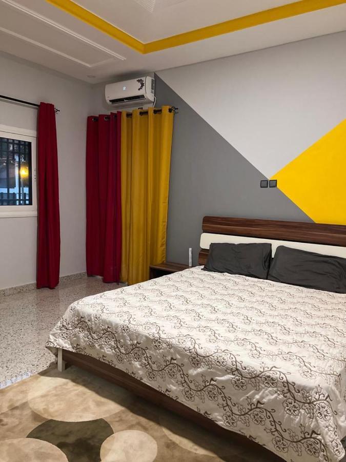 Smb-Gn Residence Lambandji - Electricite Et Wifi H24 كوناكري المظهر الخارجي الصورة